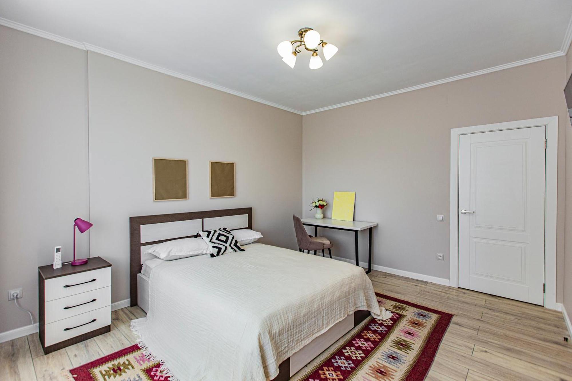 2 Room Apartment In The Center Almaty Esterno foto