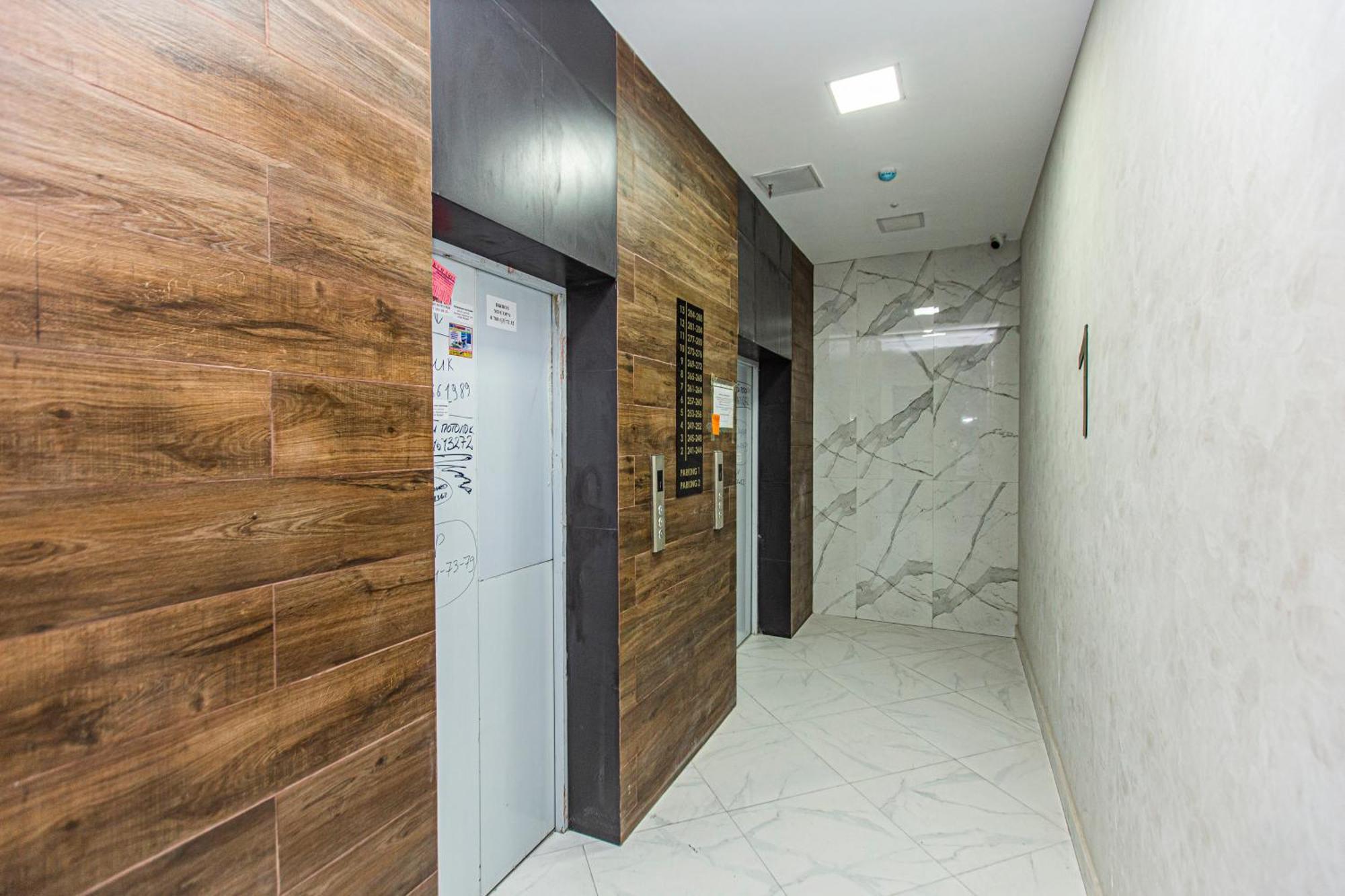 2 Room Apartment In The Center Almaty Esterno foto
